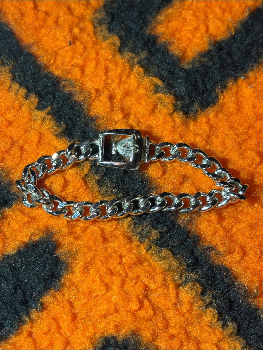 Vintage avon buckle braclet